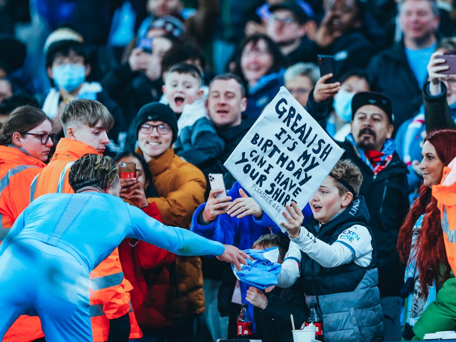 早在去年年 早在去年年